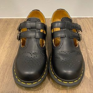 Doc Martens Mary Janes